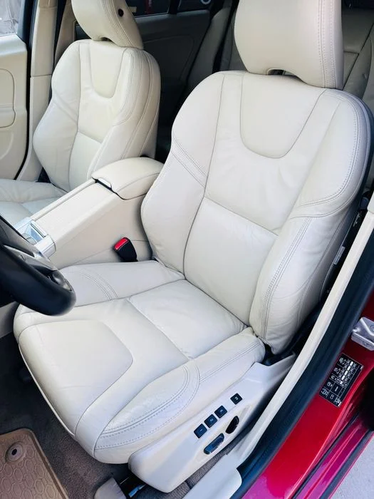 
								Volvo V60 2.4 diesel 4×4 2014 E5 Rate Avans 0 Doar cu Buletinul full									