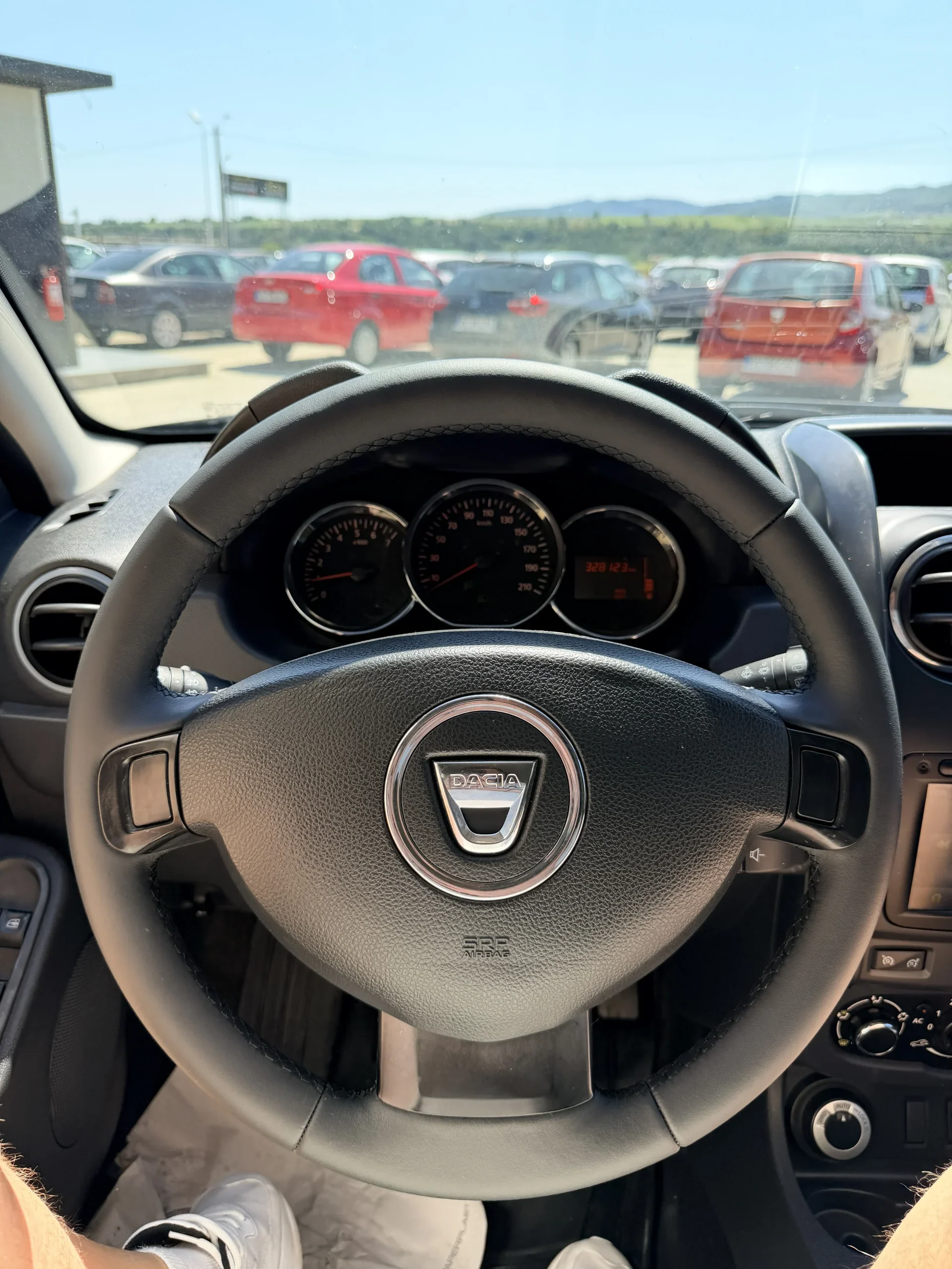 
								DACIA DUSTER 4X4 2014 1.5 DIESEL EURO 5 Rate Avans 0 Doar Cu Buletinul full									