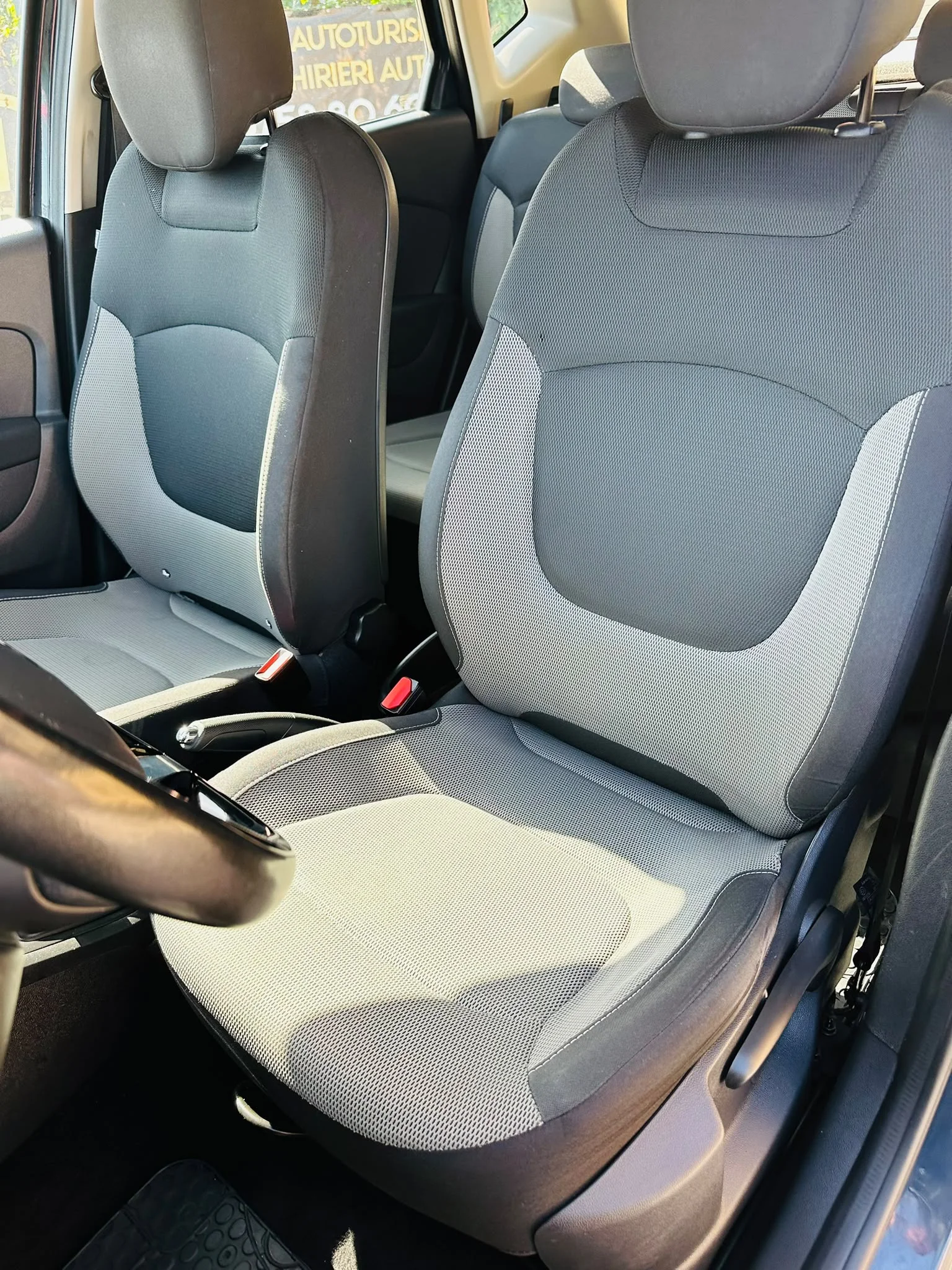 
								RENAULT CAPTUR 2017 0.9 BENZINA EURO 6 Rate Avans 0 Doar Cu Buletinul full									