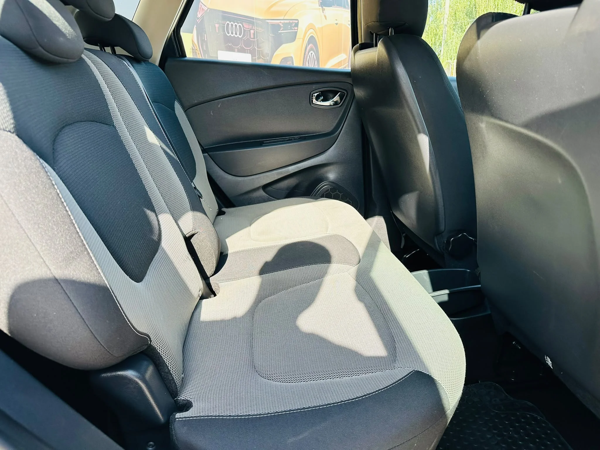 
								RENAULT CAPTUR 2017 0.9 BENZINA EURO 6 Rate Avans 0 Doar Cu Buletinul full									