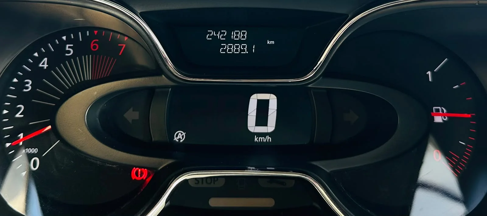 
								RENAULT CAPTUR 2017 0.9 BENZINA EURO 6 Rate Avans 0 Doar Cu Buletinul full									