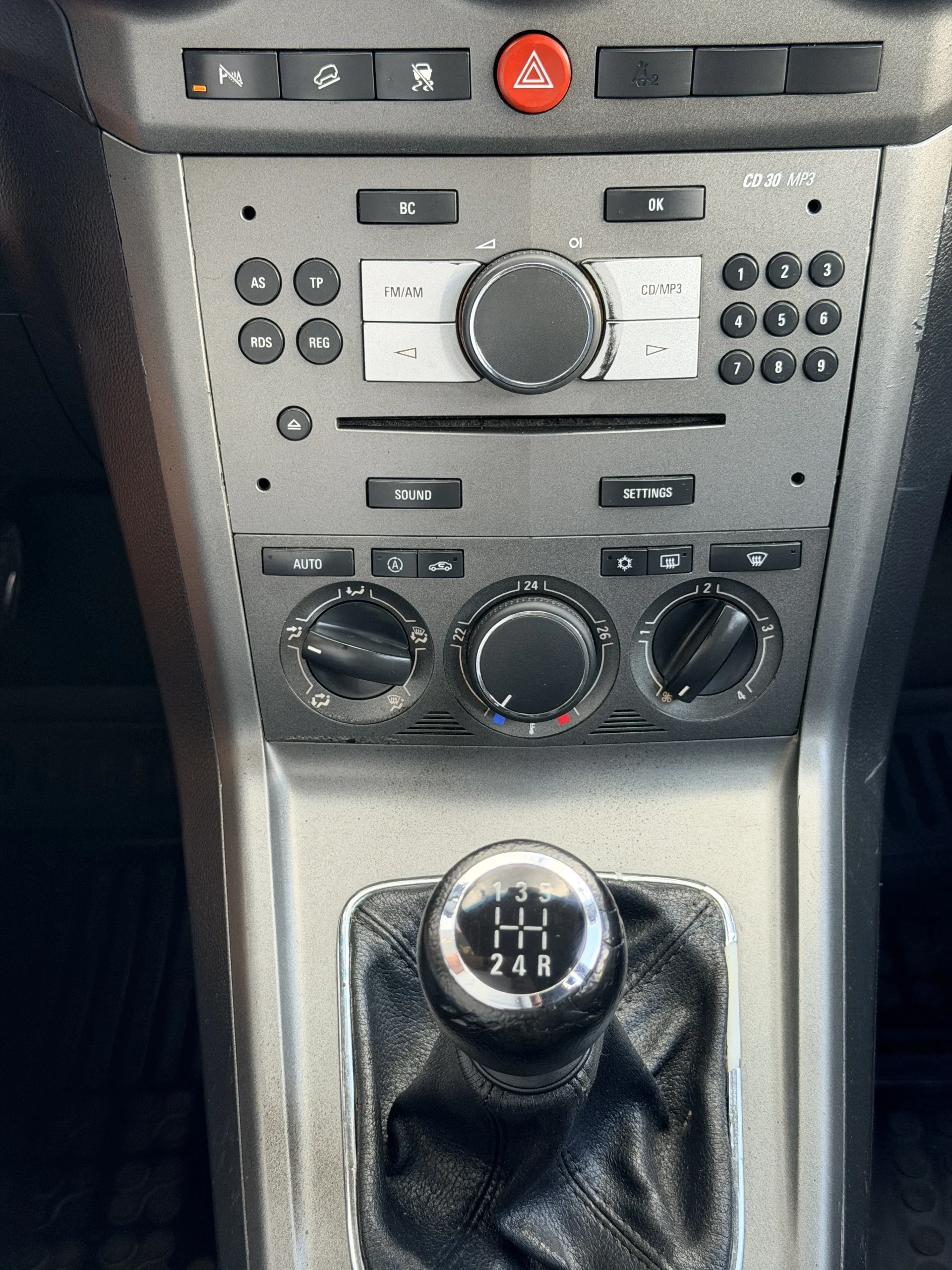 
								OPEL ANTARA 2007 4X4 2.0 DIESEL EURO 4 Rate Avans 0 Doar Cu Buletinul full									