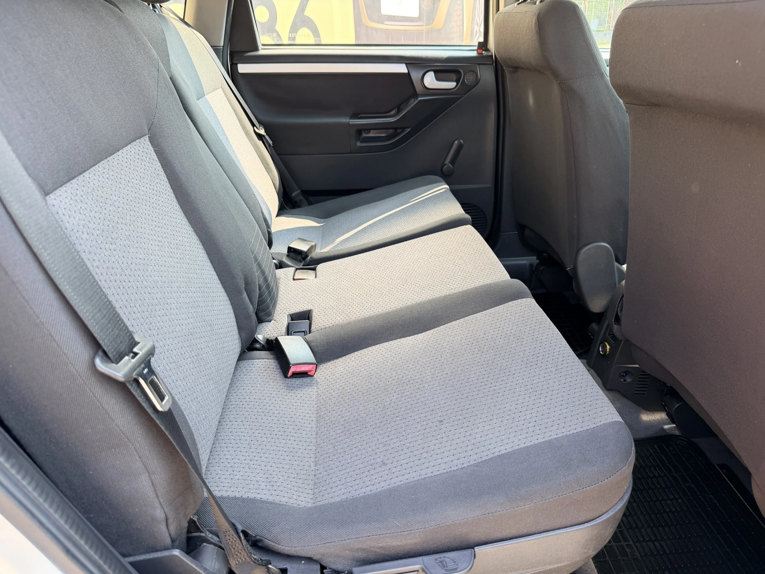 
								OPEL MERIVA 2004 1.6 BENZINA EURO 4 Rate Avans 0 Doar Cu Buletinul full									
