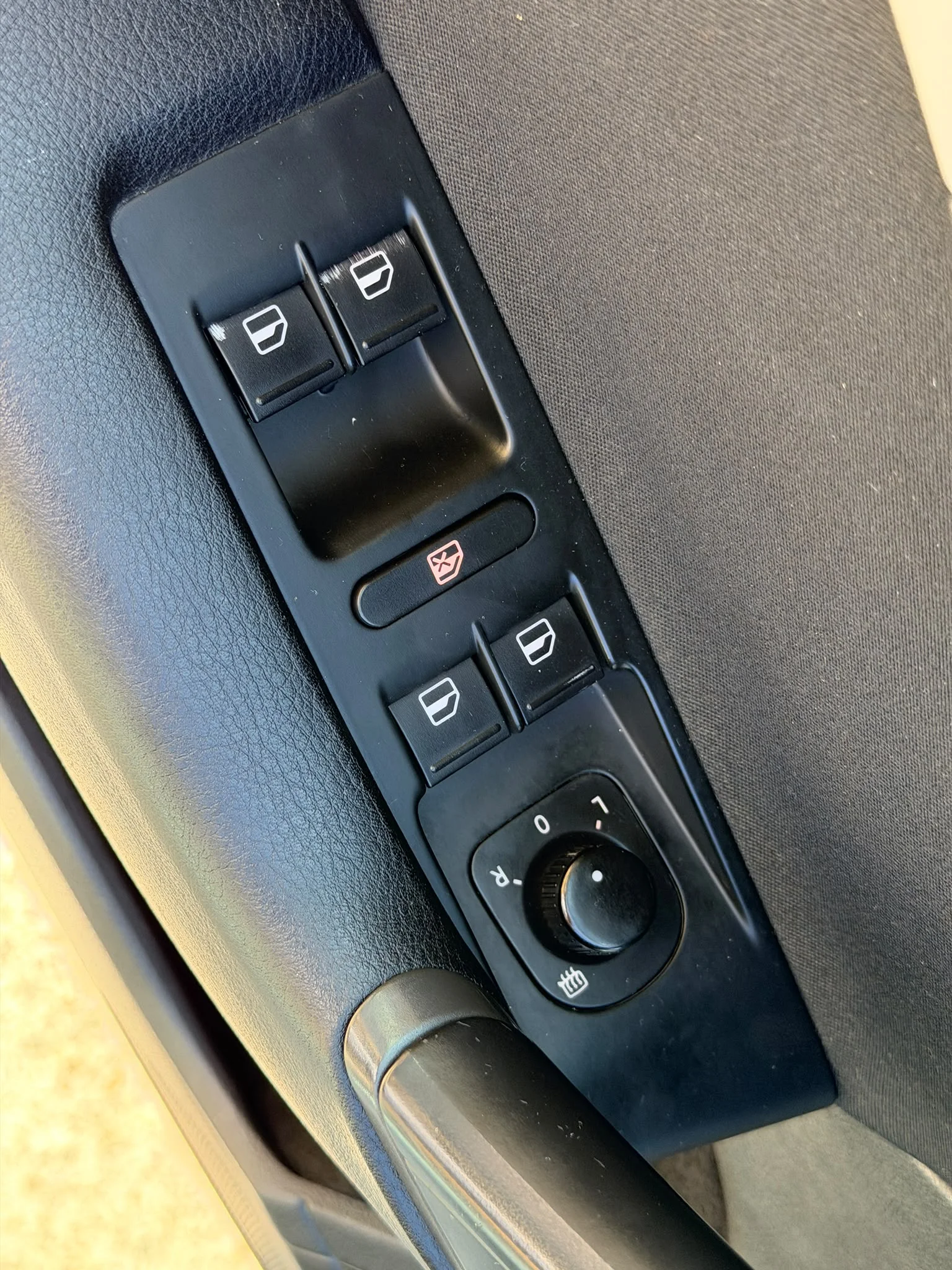 
								VOLKSWAGEN PASSAT 2012 1.8 BENZINA EURO 5 Rate Avans 0 Doar Cu Buletinul full									