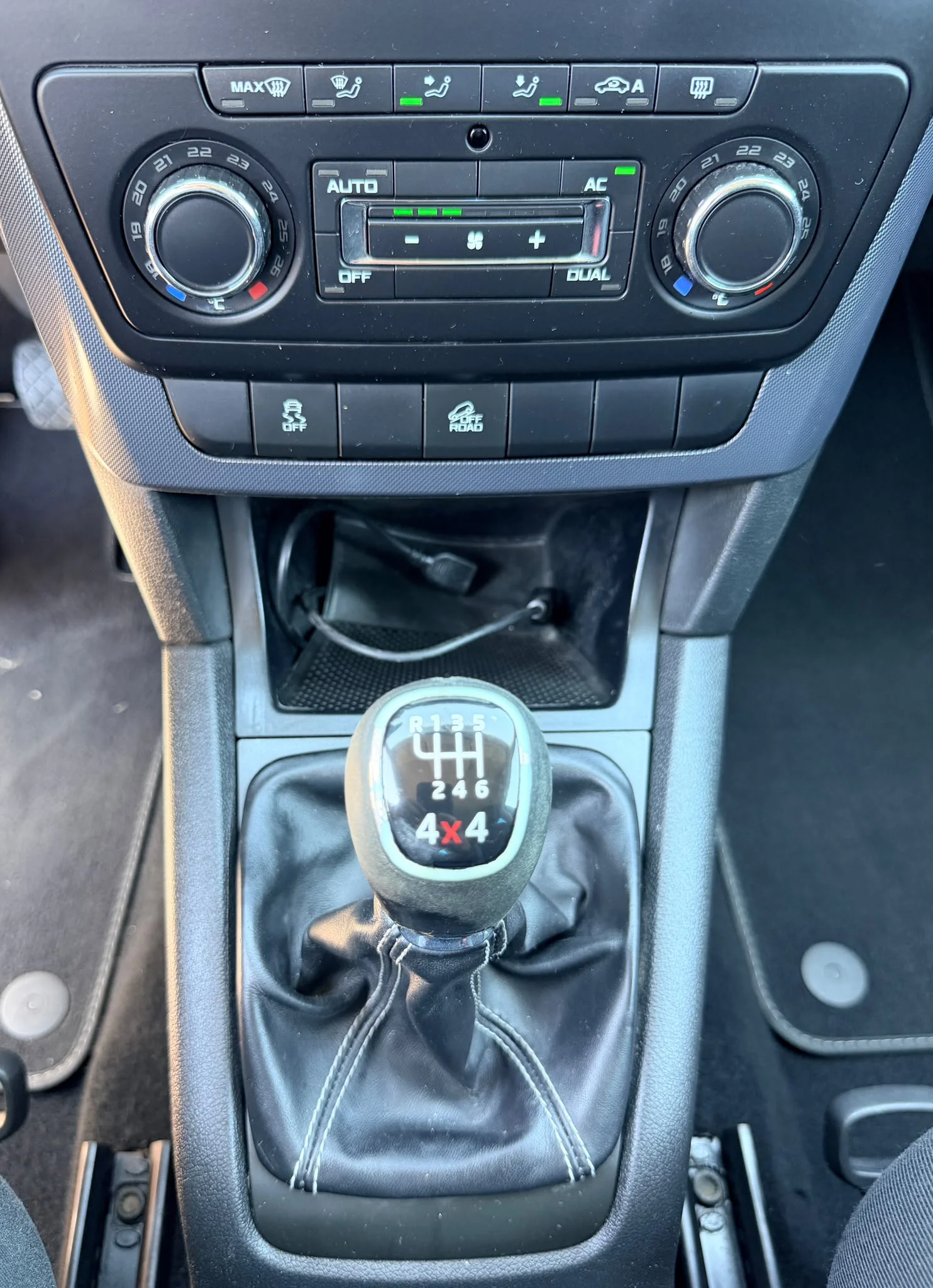 
								SKODA YETTI 4X4 2013 2.0 DIESEL EURO 5 Rate Avans 0 Doar Cu Buletinul full									