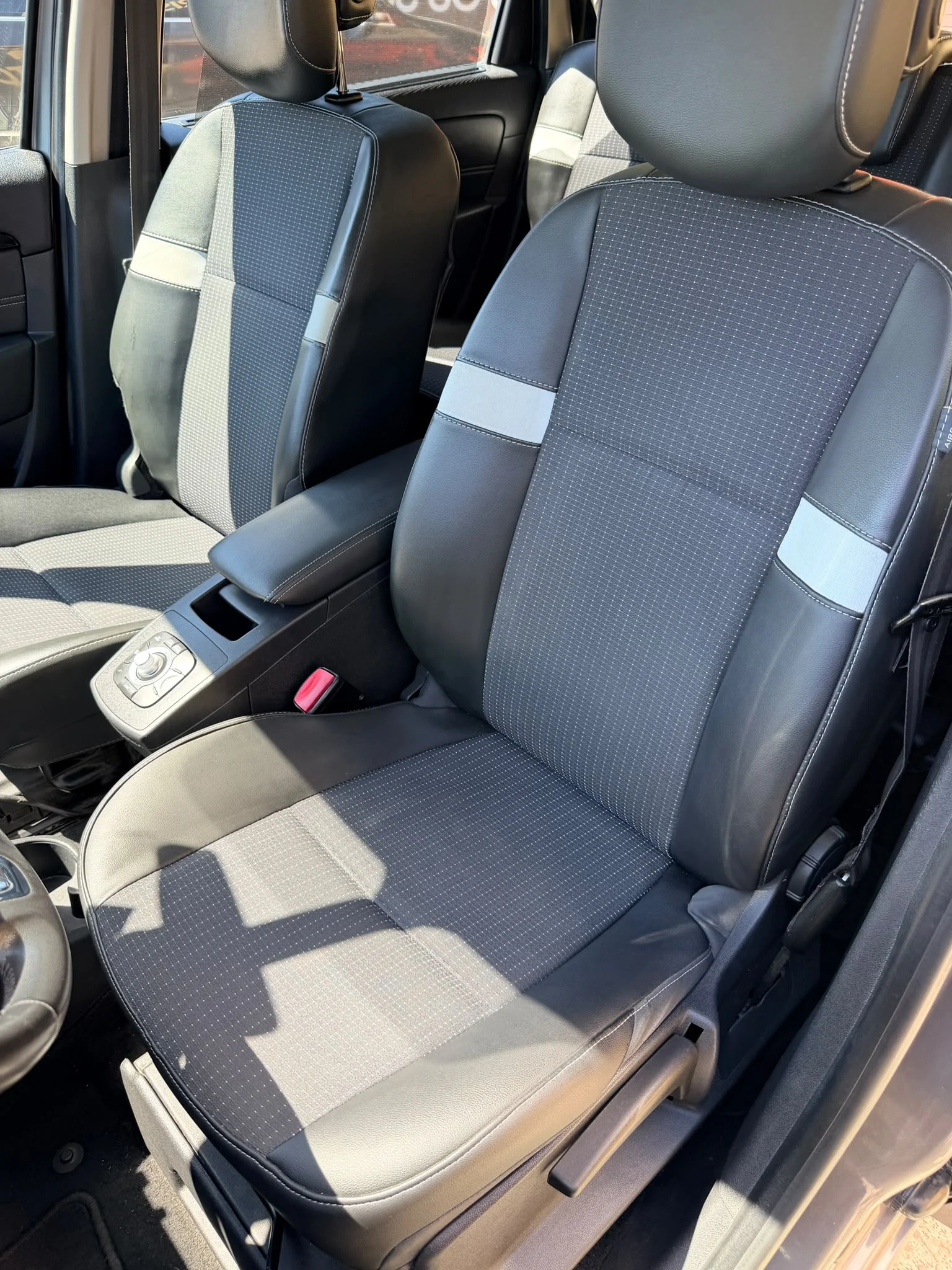 
								RENAULT GRAND SCENIC 2013 1.5 DIESEL EURO 5 Rate Avans 0 Doar Cu Buletinul full									